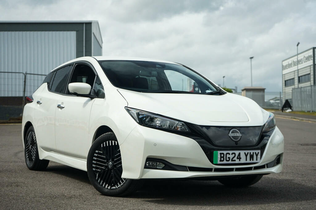 Nissan Leaf 110Kw N-connecta 39Kwh White