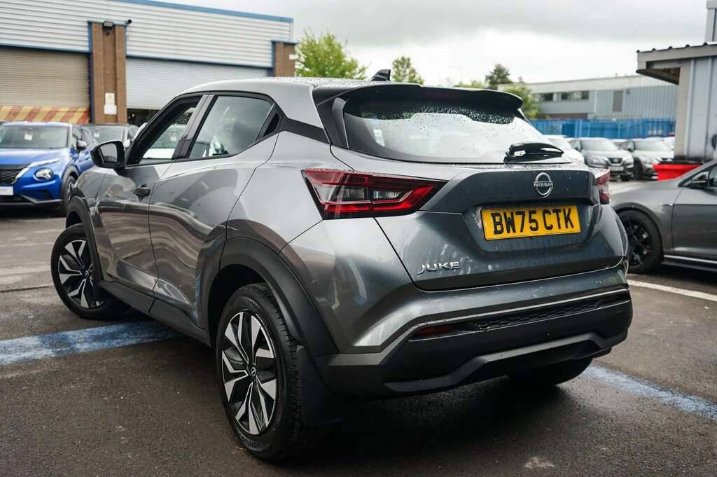 Nissan Juke 1.0 Dig-t Acenta Premium BW75CTK Grey #3