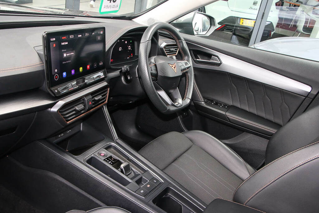 Cupra Formentor 1.4 Ehybrid 204 V1 Dsg YM24ZGW Black #2