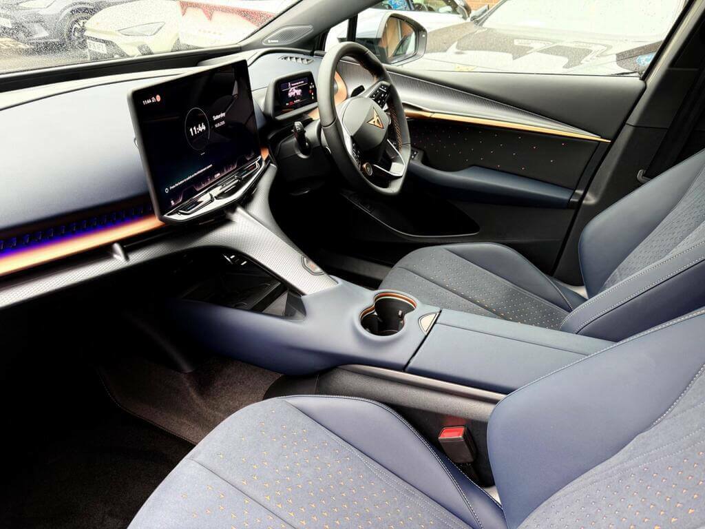Cupra Tavascan 210Kw V2 77Kwh Beige #2