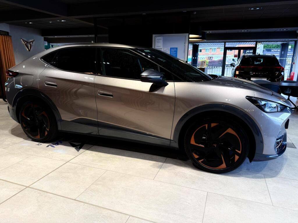 Cupra Tavascan 210Kw V2 77Kwh Beige #4