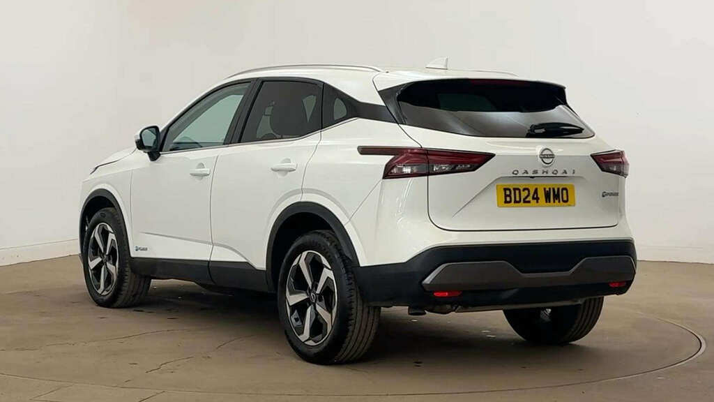Nissan Qashqai 1.5 E-power N-connecta BD24WMO White #2