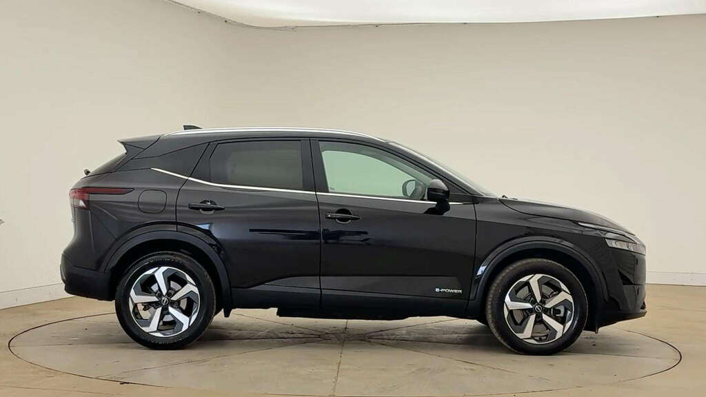 Nissan Qashqai 1.5 E-power N-connecta BG24NYX Black #4