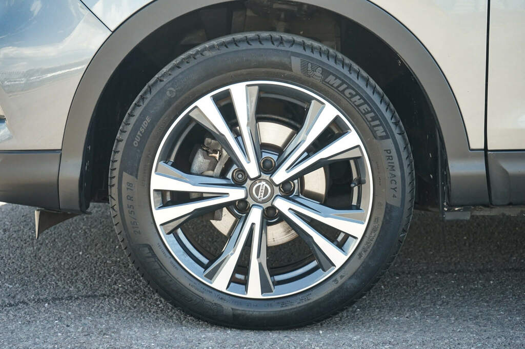 Nissan Qashqai 1.3 Dig-t N-connecta Grey #4