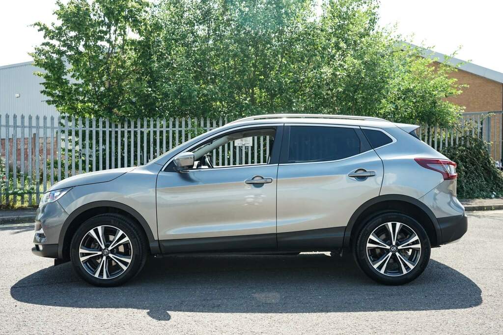 Nissan Qashqai 1.3 Dig-t N-connecta Grey #3