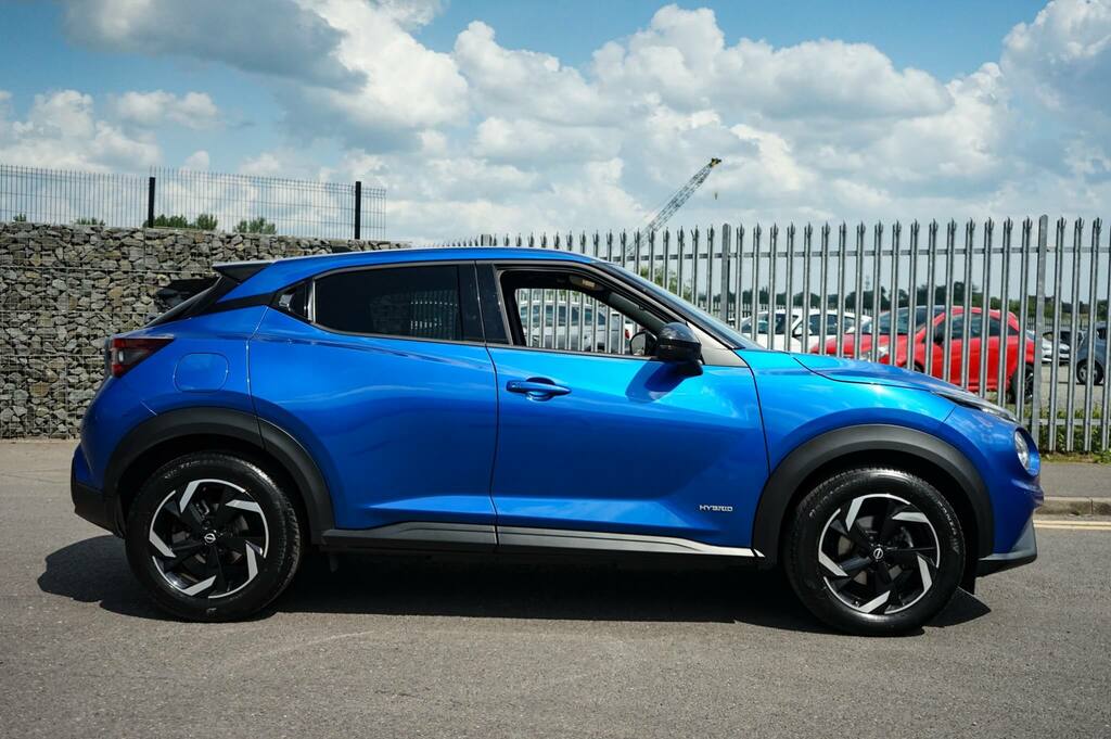 Nissan Juke 1.6 Hybrid N-connecta EX23LVE Blue #4