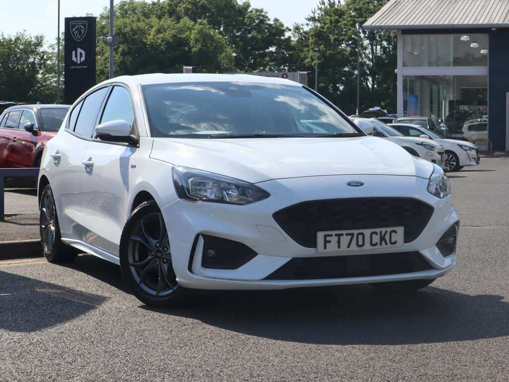 Ford Focus 1.0 Ecoboost Hybrid Mhev 125 St-line Edition White