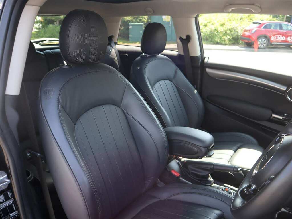 Mini Hatch 3-Door Hatch Cooper Exclusive VK69MFP Black #6