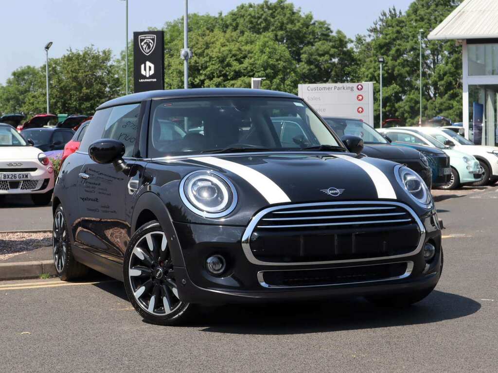 Mini Hatch 3-Door Hatch Cooper Exclusive Black