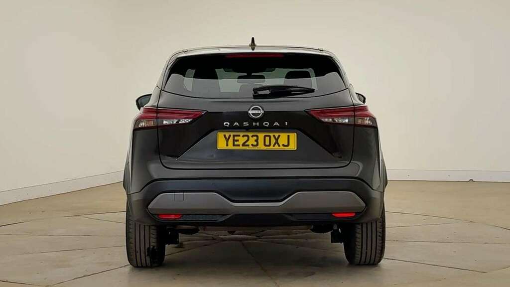 Nissan Qashqai 1.3 Dig-t Mh 158 N-connecta Xtronic YE23OXJ Black #5