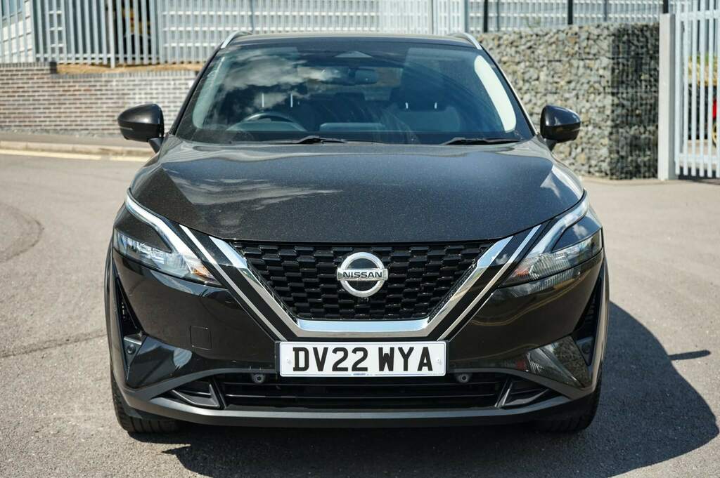 Nissan Qashqai 1.3 Dig-t Mh 158 N-connecta Xtronic DV22WYA Black #6