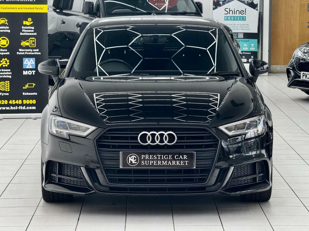 Audi A3 Hatchback 1.5 Tfsi Cod 35 Black Edition Sportback GF19LFO Black #3