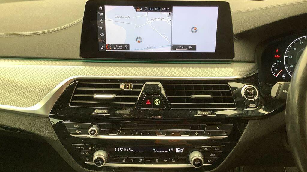 BMW 5 Series Estate 2.0 520I Gpf M Sport Touring Euro 6 S VA19RHZ White #4