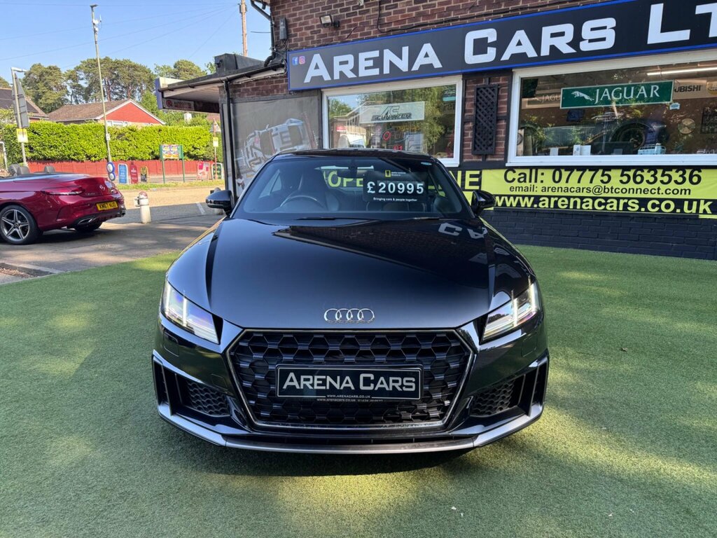 Audi TT 2.0 Tfsi 40 S Line Coupe S Tronic Euro Black