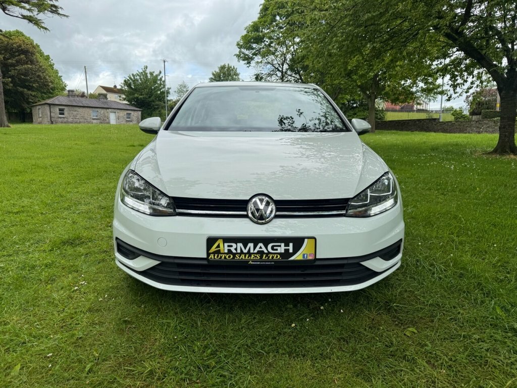 Volkswagen Golf 1.6L S GD18CAU White #2