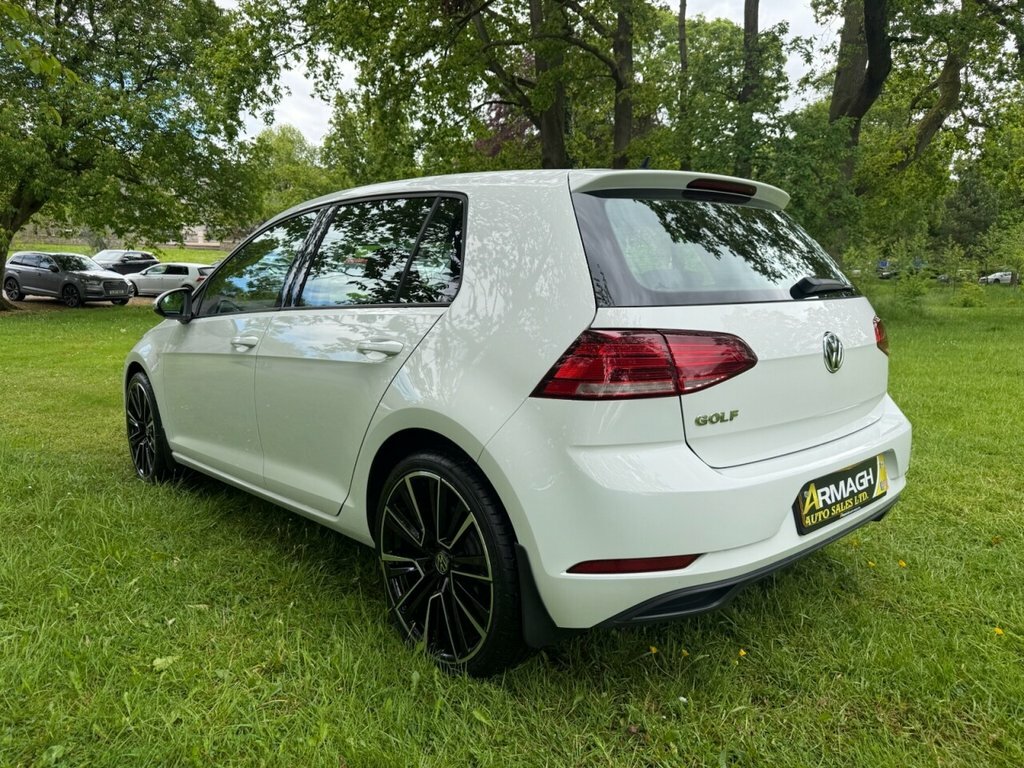 Volkswagen Golf 1.6L S GD18CAU White #5
