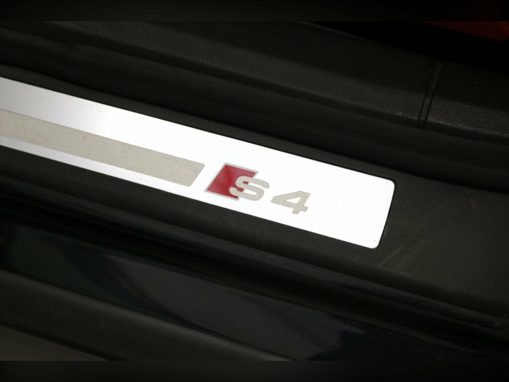 Audi S4 4.2 Quattro Black #61