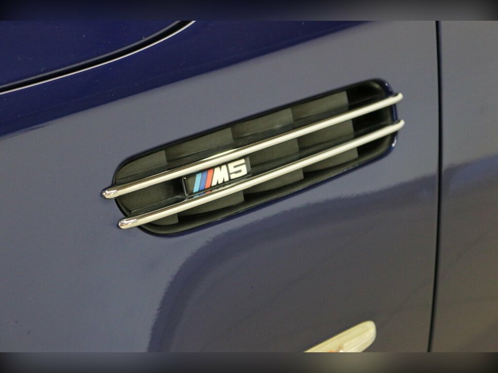 BMW M5 5.0 V10 M5 501 Bhp Blue #16
