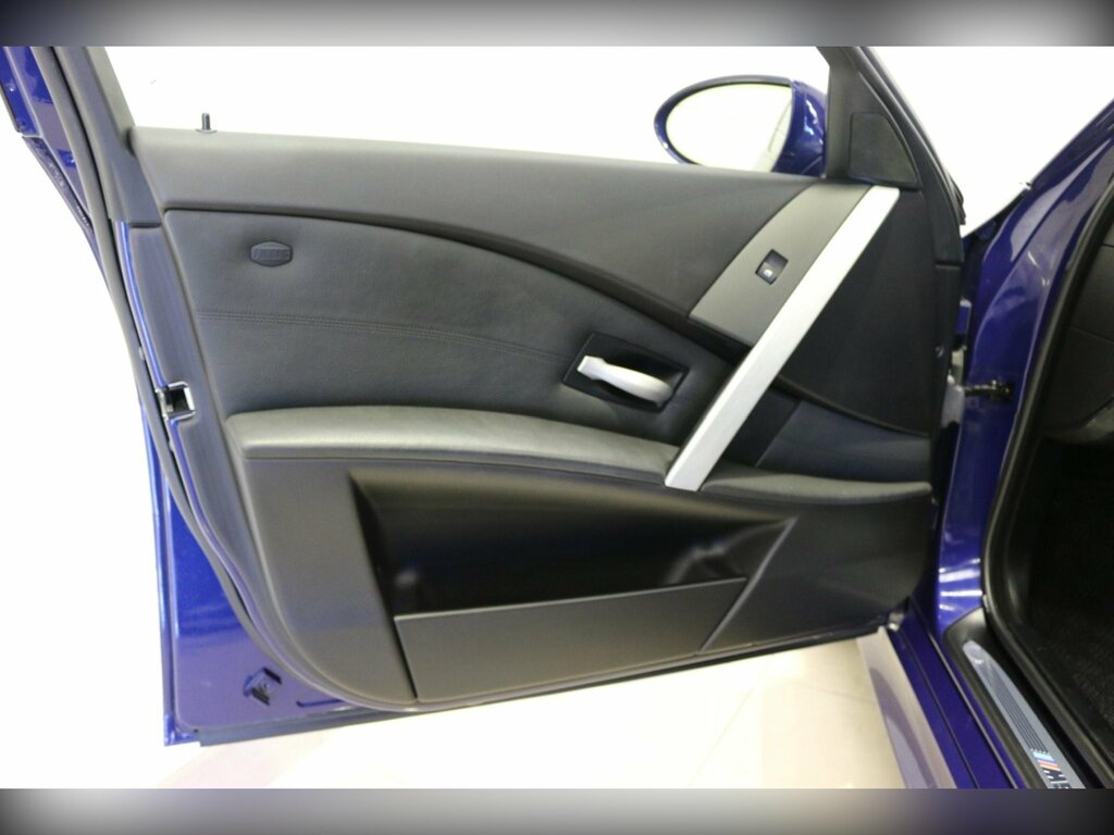 BMW M5 5.0 V10 M5 501 Bhp Blue #63