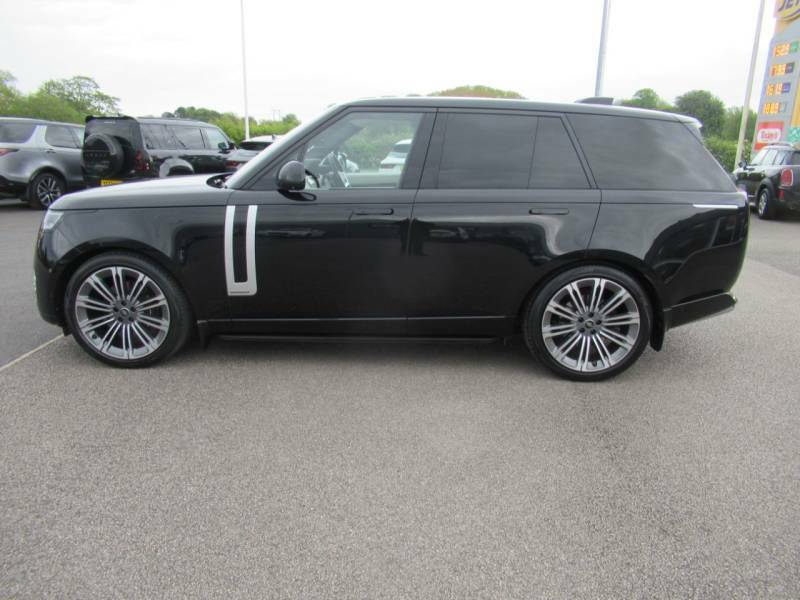 Land Rover Range Rover 3.0 D350 - 2023 23 YW23OVA Black #3