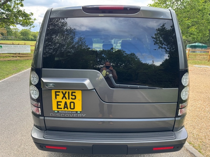 Land Rover Discovery Sdv6 Commercial Xs FX15EAO Grey #4