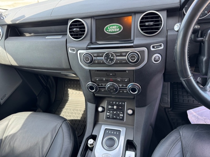 Land Rover Discovery Sdv6 Commercial Xs FX15EAO Grey #6