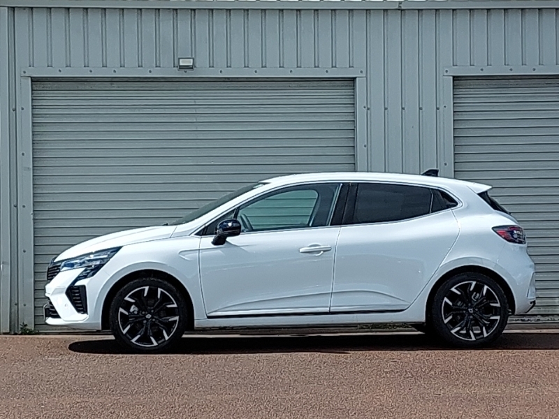 Renault Clio 1.6 E-tech Full Hybrid 145 Techno White #4