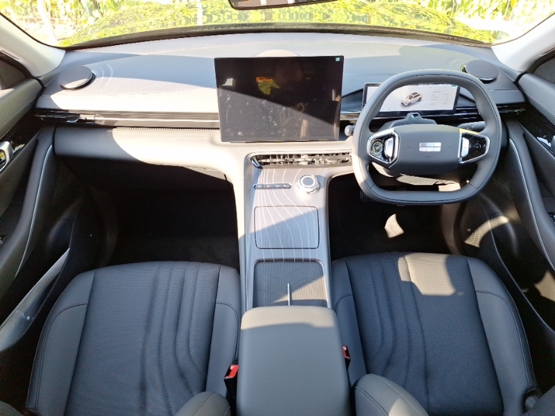 Geely Starray 1.5 Em-i Pro  Black #3