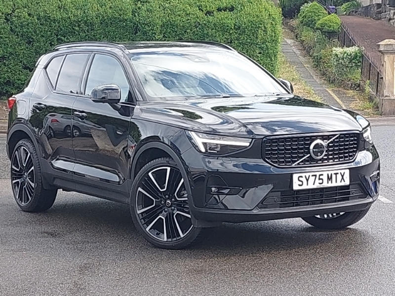 Volvo XC40 2.0 B4p Ultra Dark Black