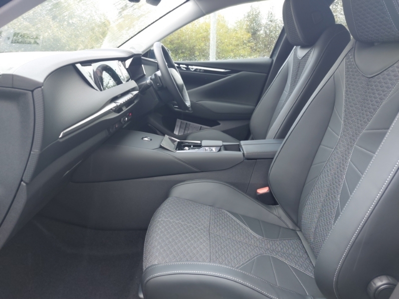DS DS 3 Crossback 157Kw E-tense Pallas 61Kwh  Grey #5