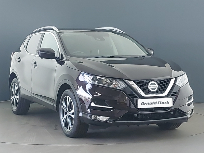 Nissan Qashqai 1.3 Dig-t N-connecta Black