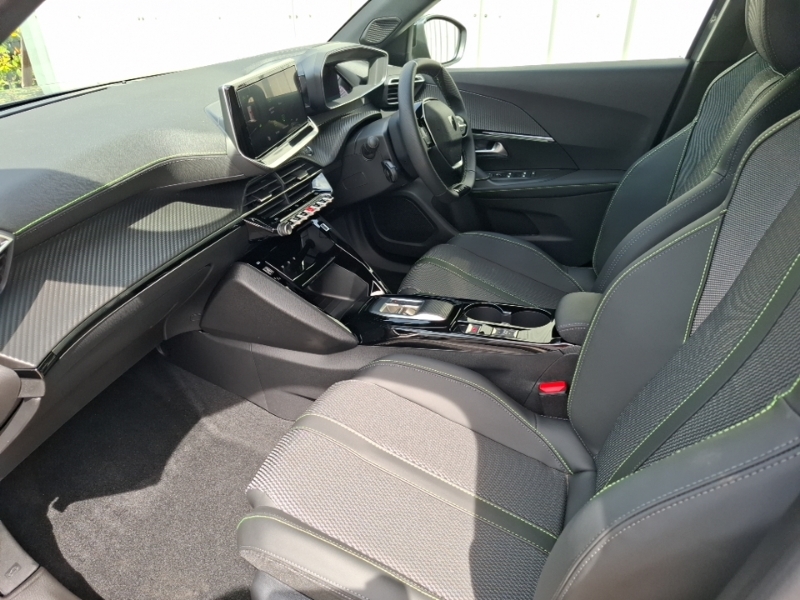 Peugeot 2008 1.2 Puretech 130 Gt Eat8 Grey #5