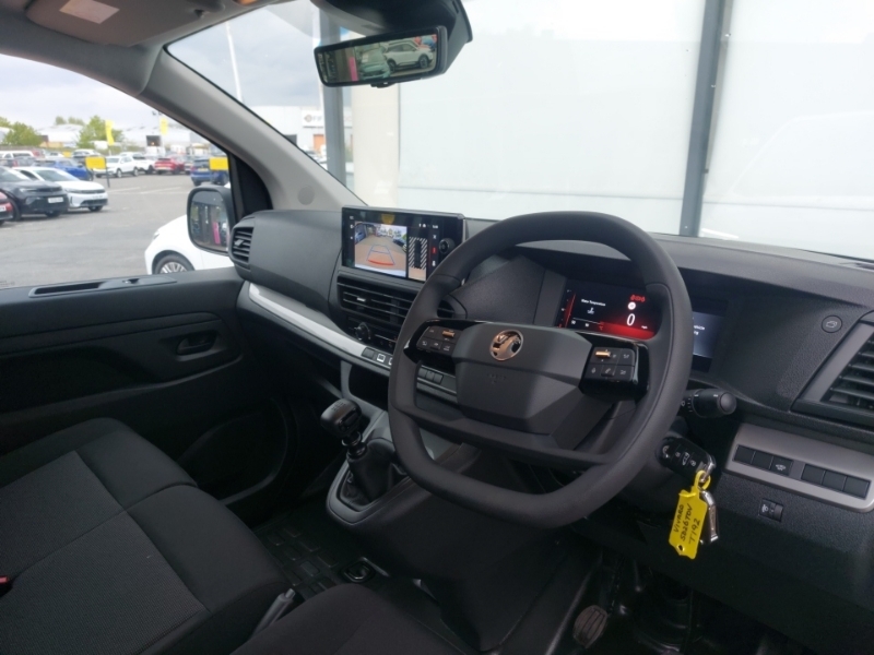 Vauxhall Vivaro 1.5 Turbo D 120 Pro H1 Van White #3