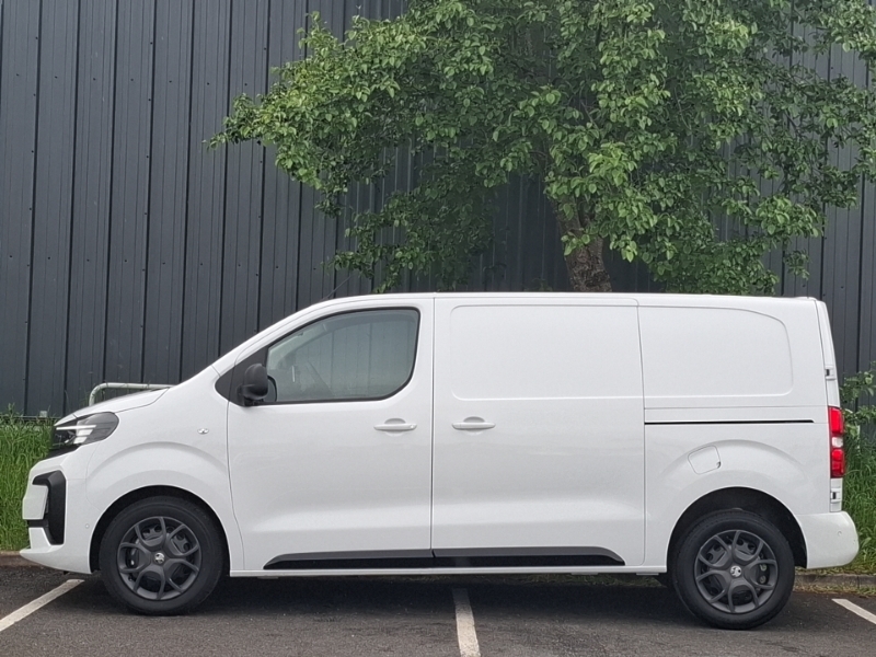 Vauxhall Vivaro 1.5 Turbo D 120 Pro H1 Van SD26RZX White #4