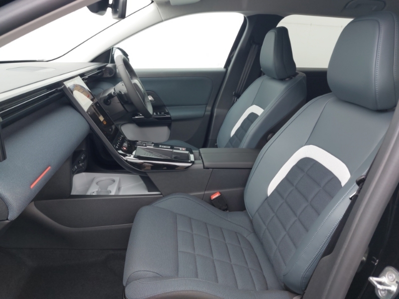 Citroen C5 Aircross 1.2 Hybrid 145 Plus Black #5