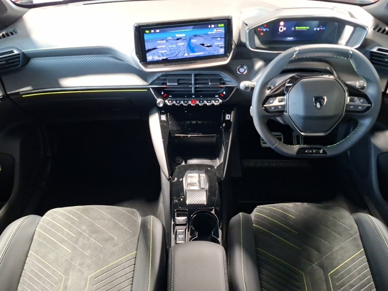 Peugeot 2008 1.2 Puretech 130 Gt Premium Eat8 SD26LJC Red #3
