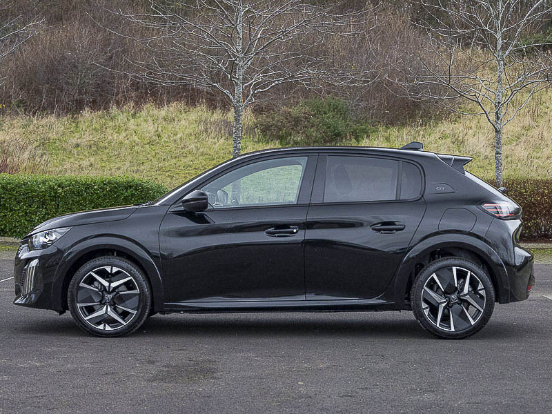 Peugeot 208 1.2 Puretech 100 Gt Premium SD26KDO Black #4