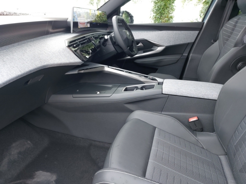Peugeot 3008 157Kw Gt 73Kwh Blue #5