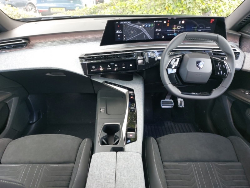 Peugeot 3008 157Kw Gt 73Kwh Black #3