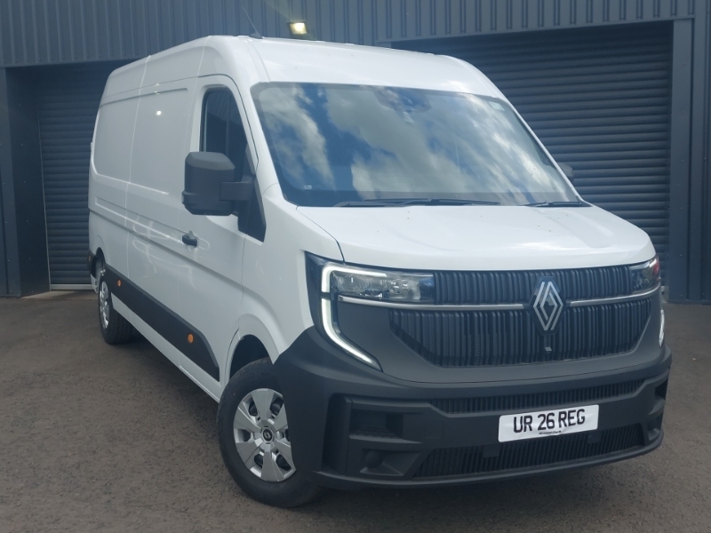 Renault Master Lm35 Blue Dci 150 Advance Medium Roof Van White