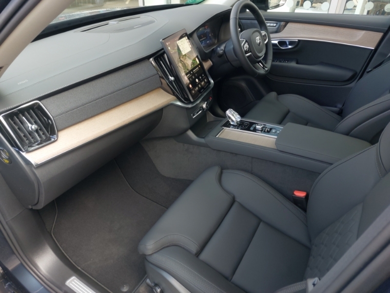 Volvo XC90 2.0 B5p Plus Dark Awd Geartronic Blue #5