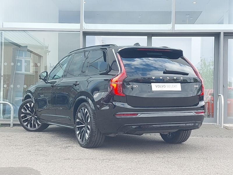 Volvo XC90 2.0 B5p Plus Pro Dark Awd Geartronic Black #2