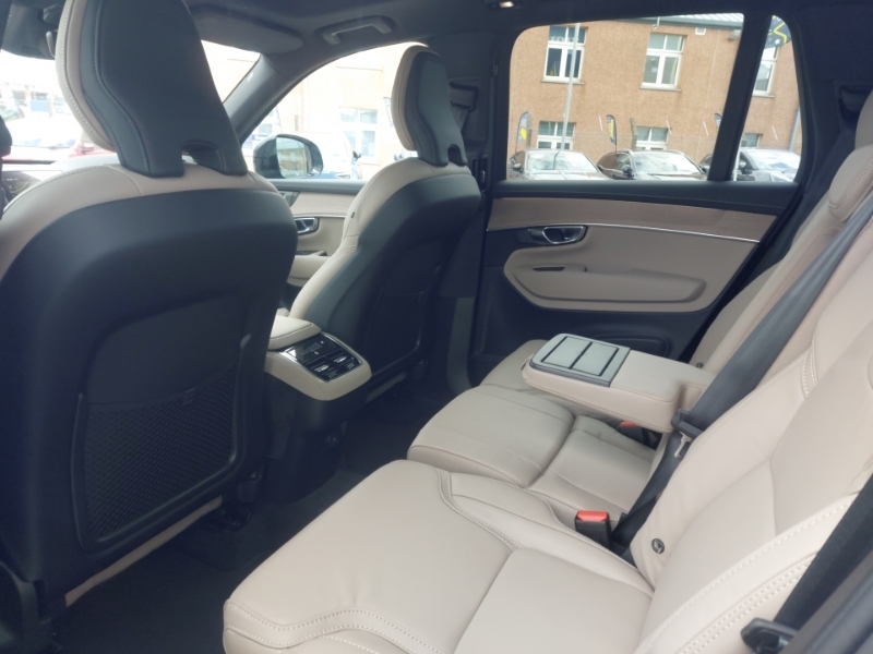 Volvo XC90 2.0 B5p Plus Pro Dark Awd Geartronic Black #6