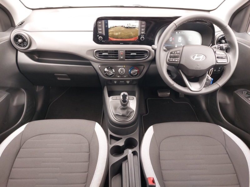 Hyundai I10 1.0 63 Advance Nav ST26NYX Red #3