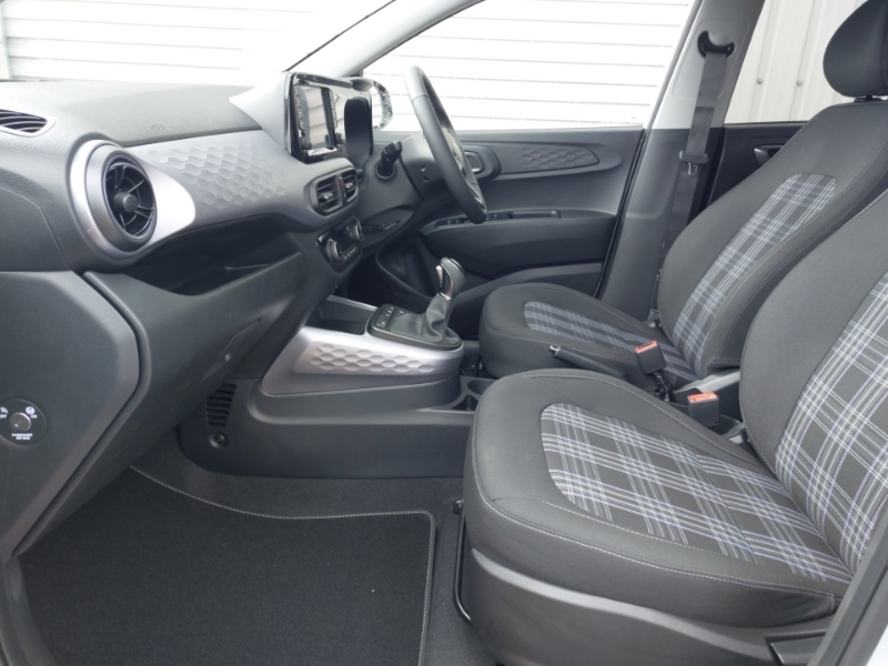 Hyundai I10 1.2 79 Premium Nav ST26OFG Blue #5