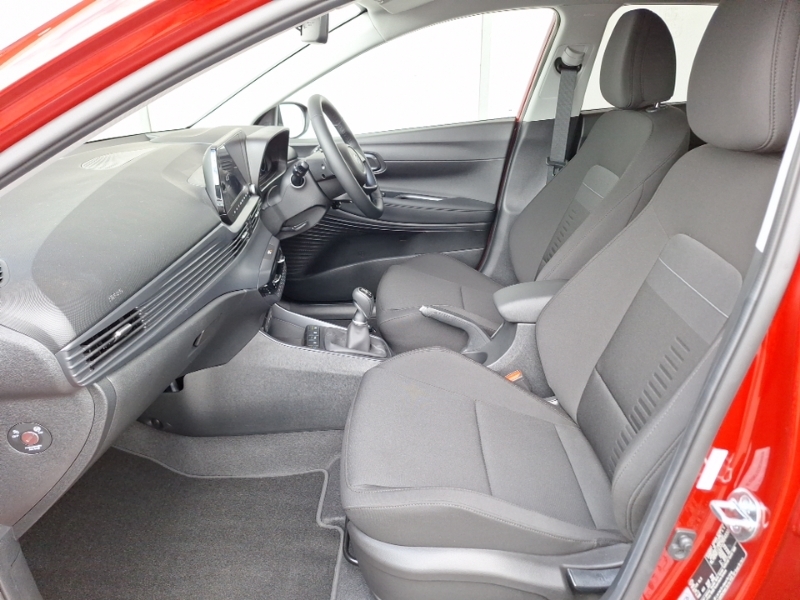 Hyundai Bayon 1.0 Tgdi Premium Red #5