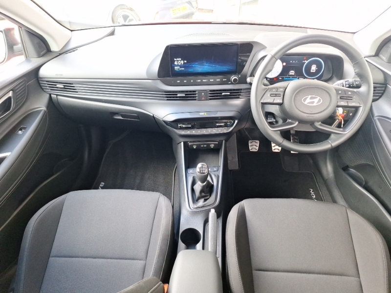 Hyundai Bayon 1.0 Tgdi Premium Red #3