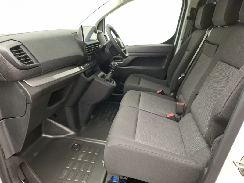 Vauxhall Vivaro 1.5 Turbo D 120 Pro H1 Van SD26TBV White #5