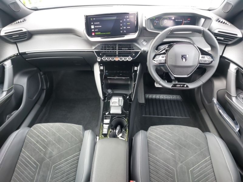 Peugeot 2008 1.2 Puretech 130 Gt Premium Eat8 White #3
