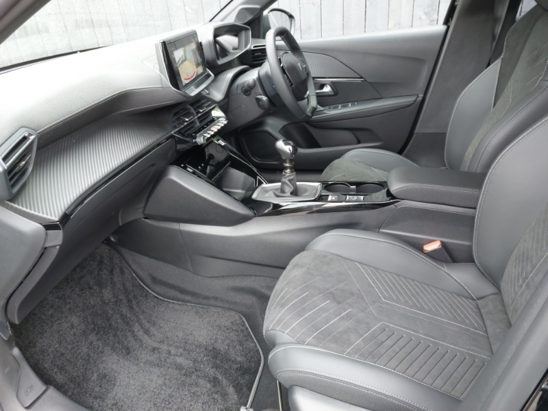 Peugeot 208 1.2 Puretech 100 Gt Premium Black #5